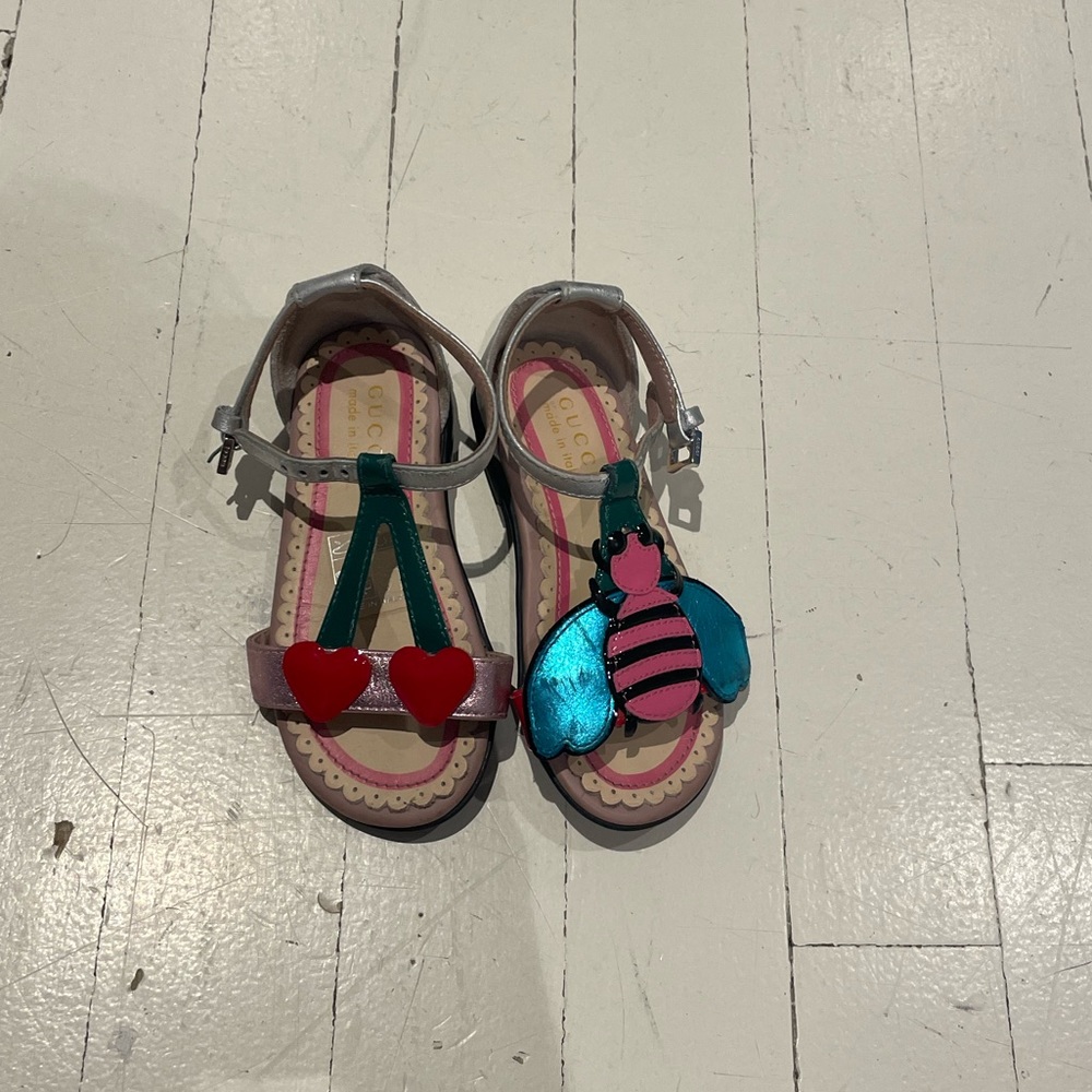 Gucci infant shoes size 6